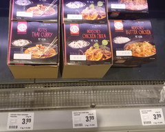 Price for groceries in Berlin in Germany, ready lunch in a box